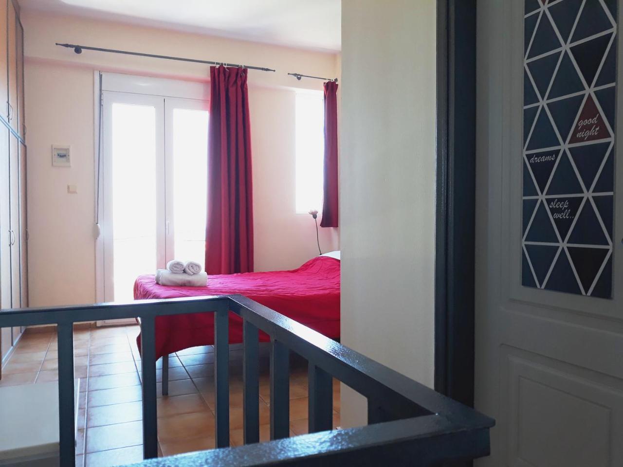 Point Twins Apartments Vrontados Bagian luar foto