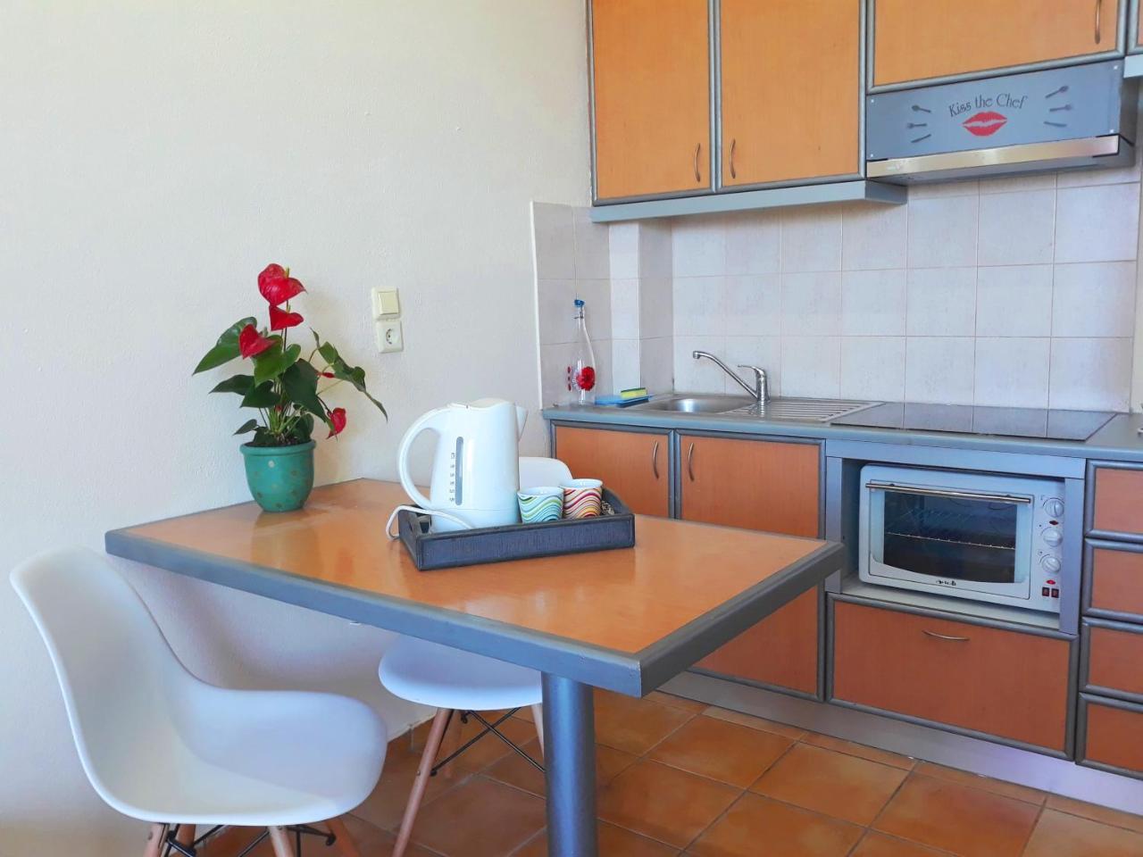Point Twins Apartments Vrontados Bagian luar foto