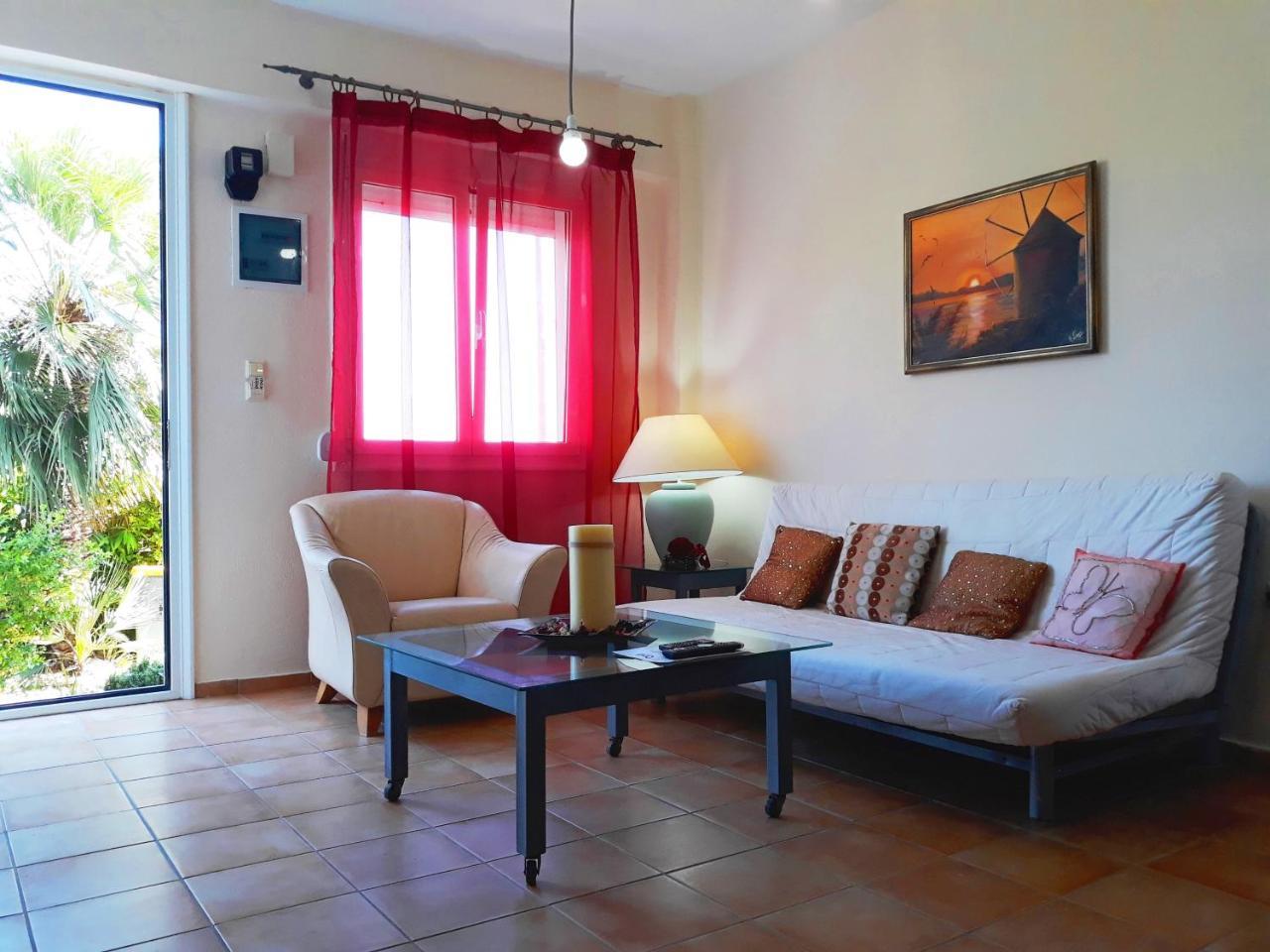 Point Twins Apartments Vrontados Bagian luar foto